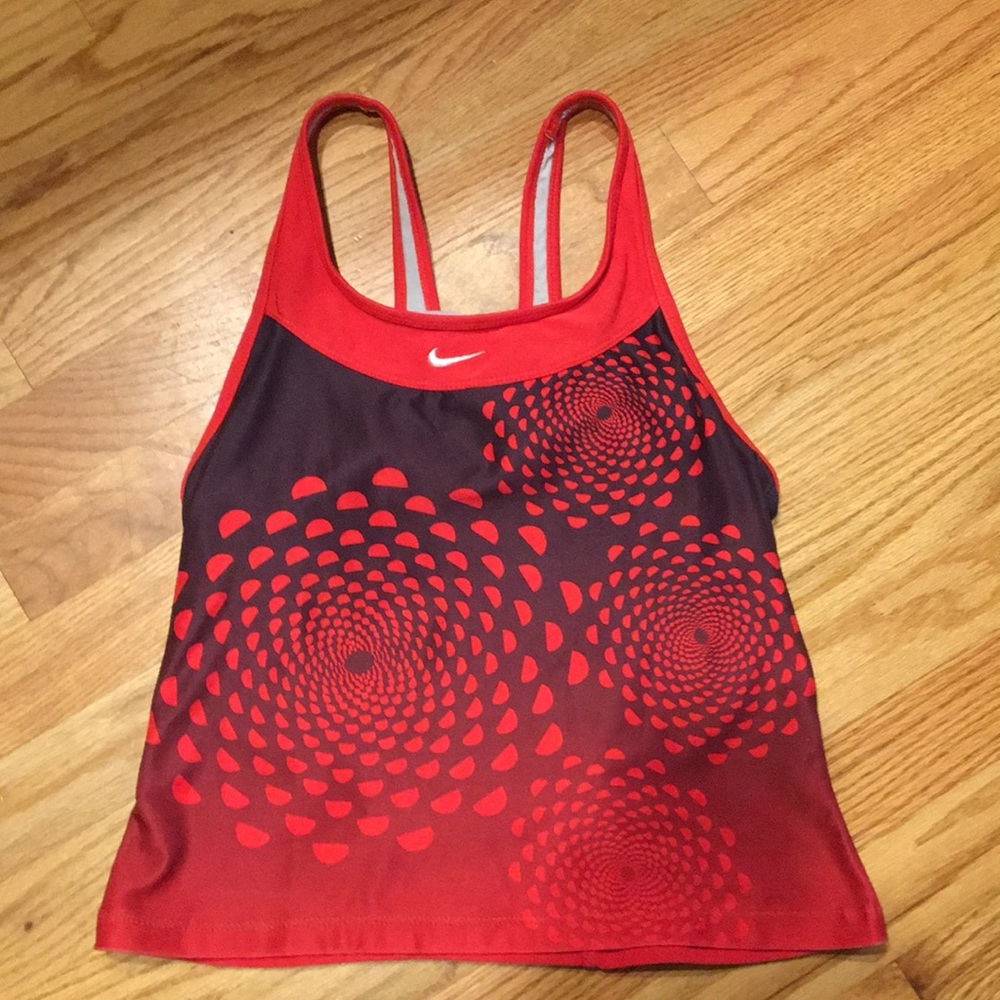 Nike sport top